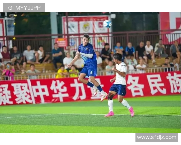 足球比赛的激情与足球明星的风采交织成的精彩画卷