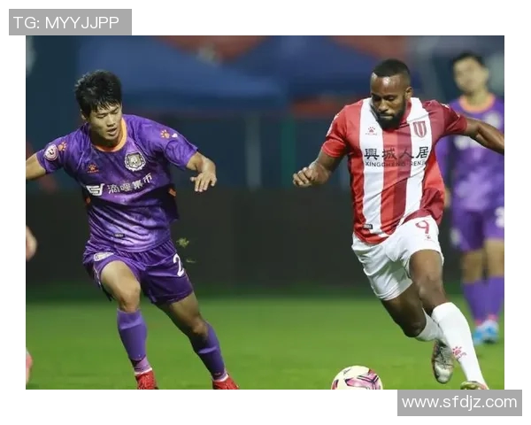 上海足球队以50分领跑冠军赛积分榜展现强劲实力